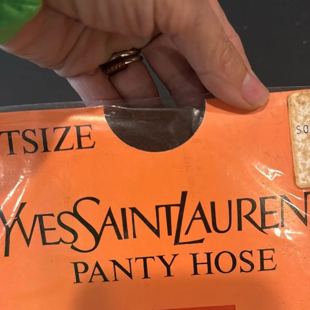 Vintage 1970s Yves Saint Laurent Panty Hose Soft Brown Outsize 170-215 lbs 5’-6’